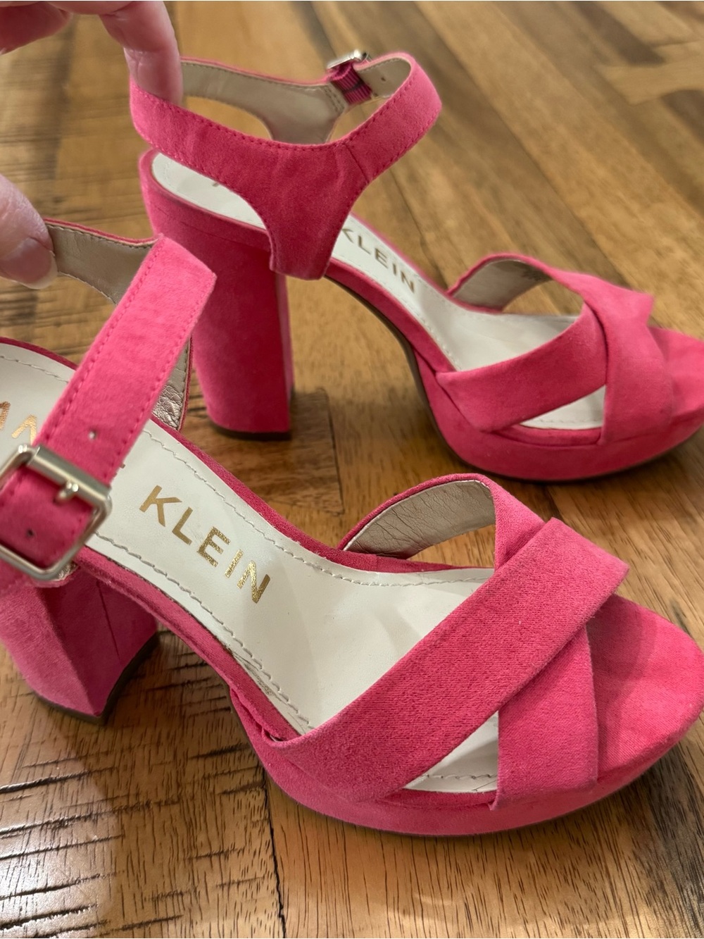 Anne Klein Fuchsia Suede Platform Block Heels 7.5